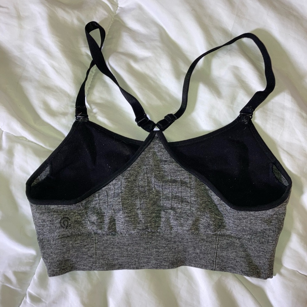Sports bra - Picture 2 of 3